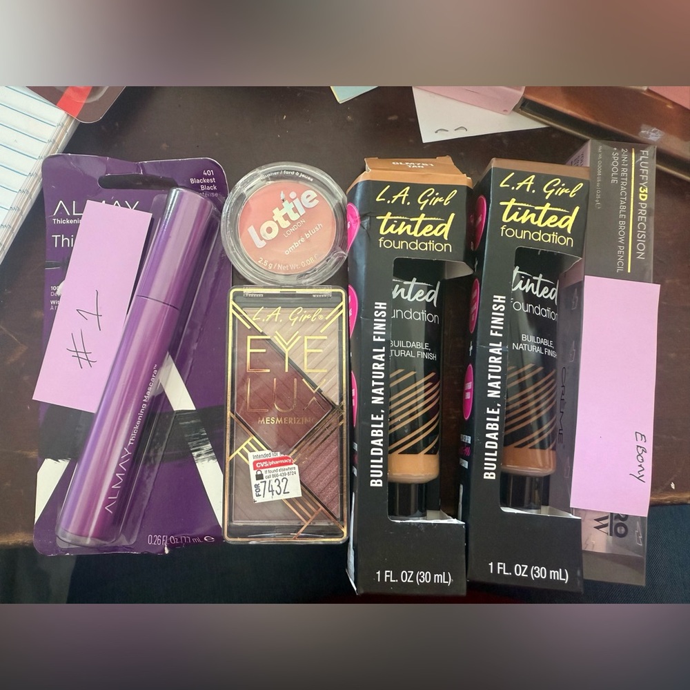 Tinted Foundation - Natural Finish